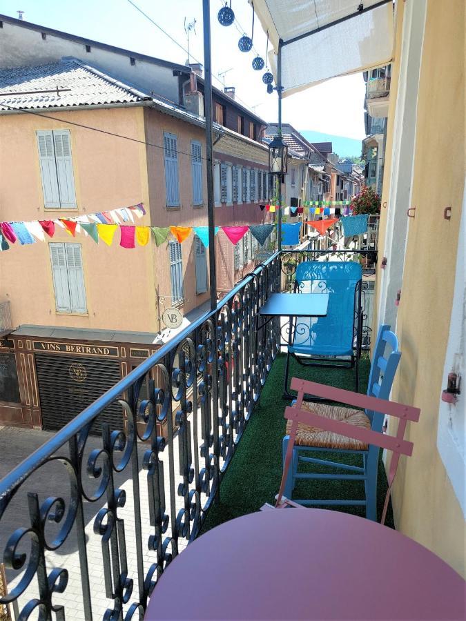 L'Escale Centre Historique De Gap Meuble De Tourisme Classe 3 Etoiles Luaran gambar